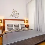 Old Town Square Premium Residence Aparthotel